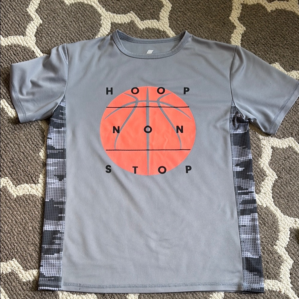 The Children's Place Gray and Orange Short Activewear Graphic tee